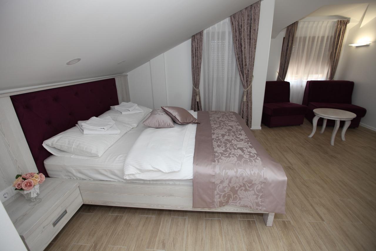 Apis Hotel Trebin Dış mekan fotoğraf