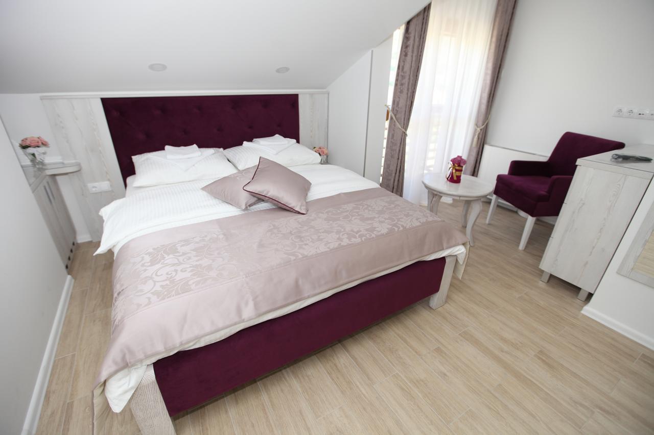 Apis Hotel Trebin Dış mekan fotoğraf