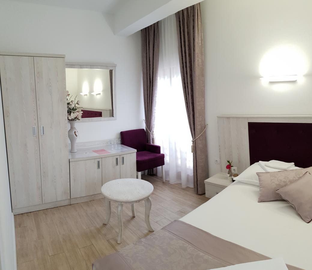 Apis Hotel Trebin Dış mekan fotoğraf
