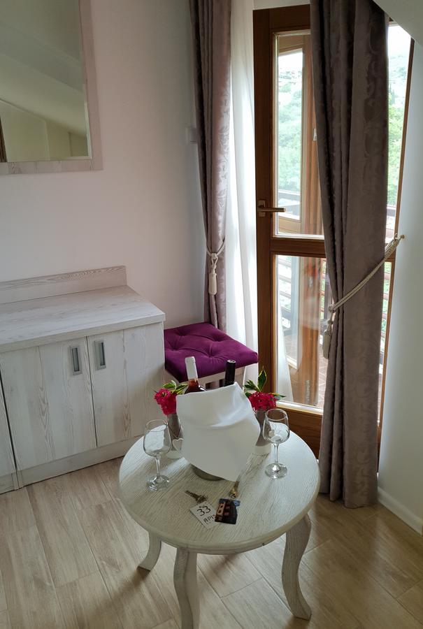 Apis Hotel Trebin Dış mekan fotoğraf