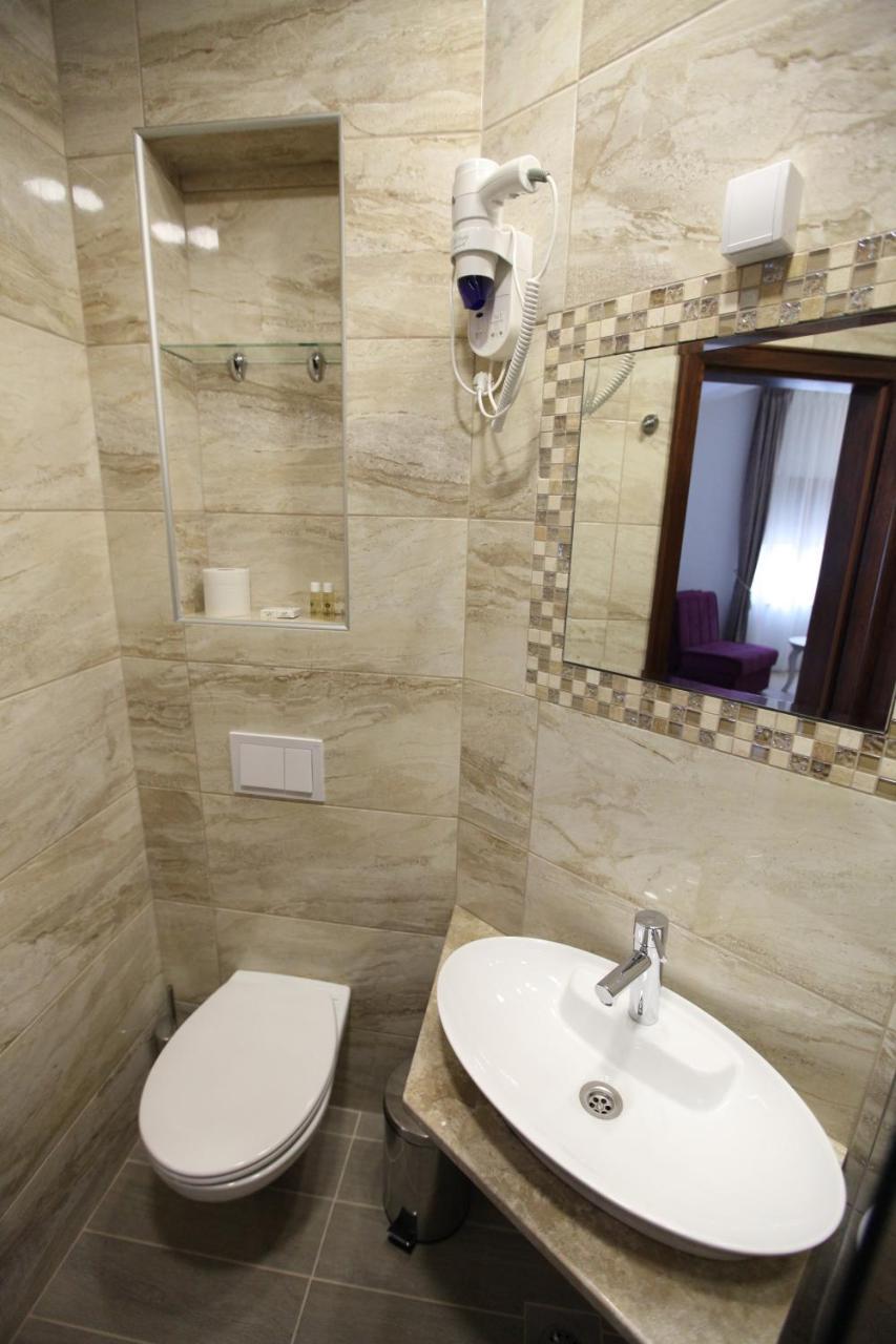 Apis Hotel Trebin Dış mekan fotoğraf